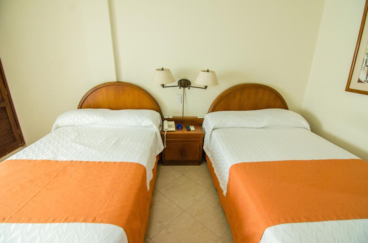 Hotel Majestic Barranquilla  Exteriör bild