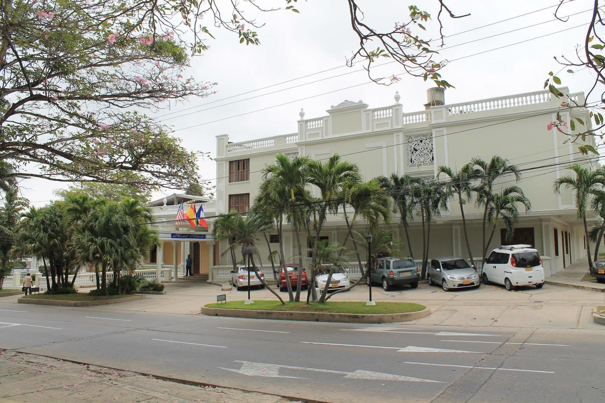 Hotel Majestic Barranquilla  Exteriör bild